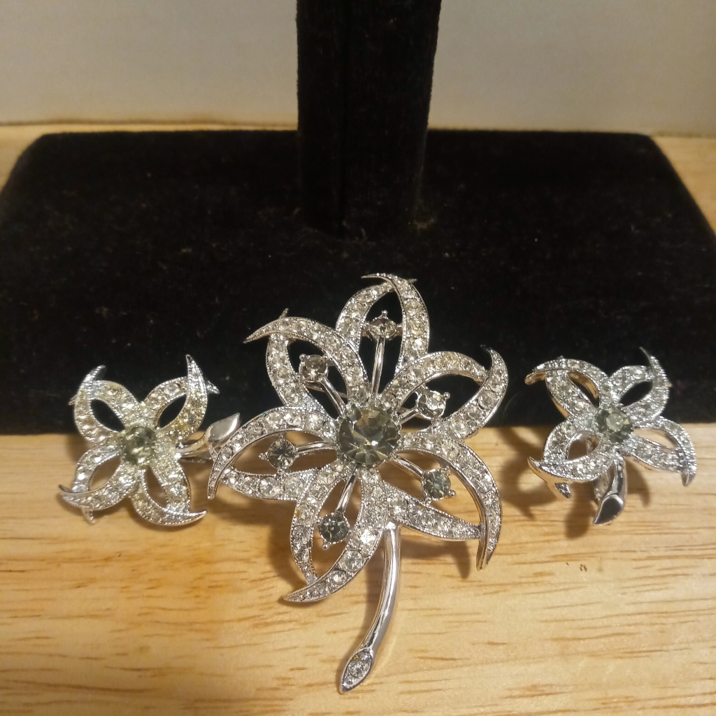 Signed Brooche/Matching Earrings